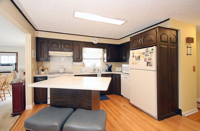 133 Helaine Road, Manchester, CT 06042