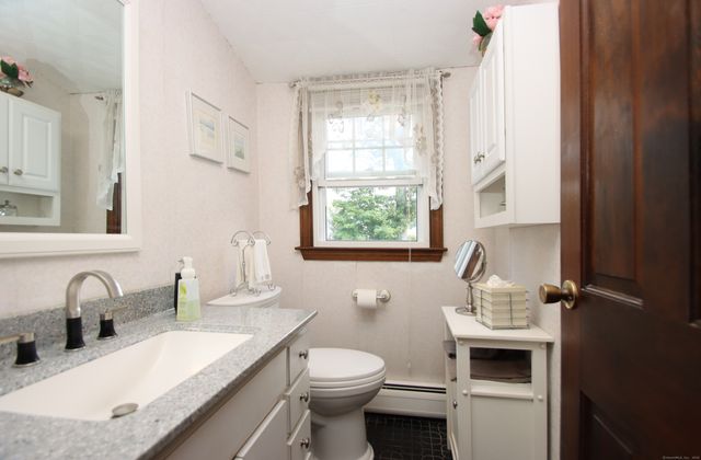 133 Helaine Road, Manchester, CT 06042