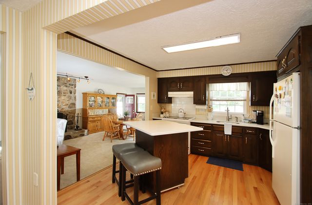 133 Helaine Road, Manchester, CT 06042