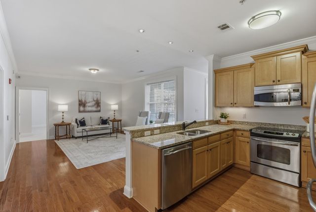 3520 Central Ave Apt 103, Memphis, TN 38111