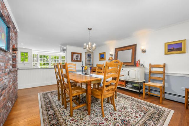 27 Two Ponds Road, Falmouth, MA 02540