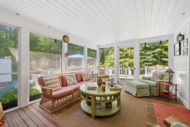27 Two Ponds Road, Falmouth, MA 02540
