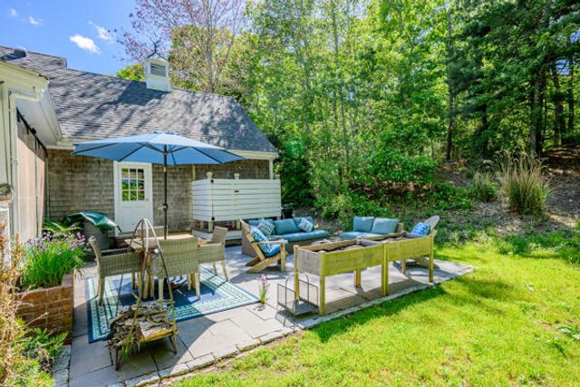 27 Two Ponds Road, Falmouth, MA 02540