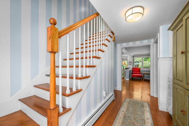 27 Two Ponds Road, Falmouth, MA 02540