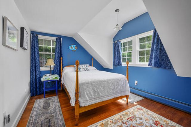 27 Two Ponds Road, Falmouth, MA 02540