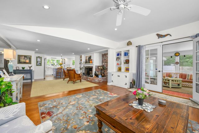 27 Two Ponds Road, Falmouth, MA 02540