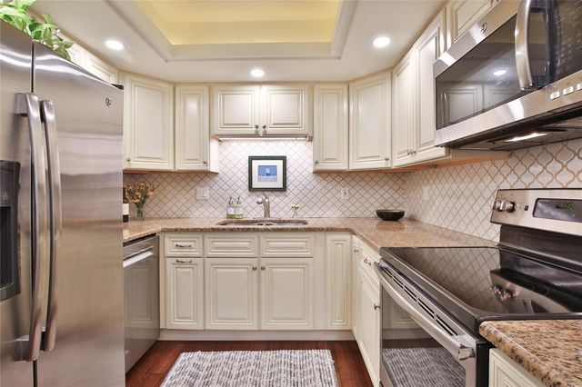 1411 57TH STREET W 1411, Bradenton, FL 34209