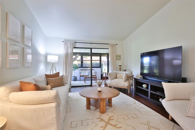 1411 57TH STREET W 1411, Bradenton, FL 34209