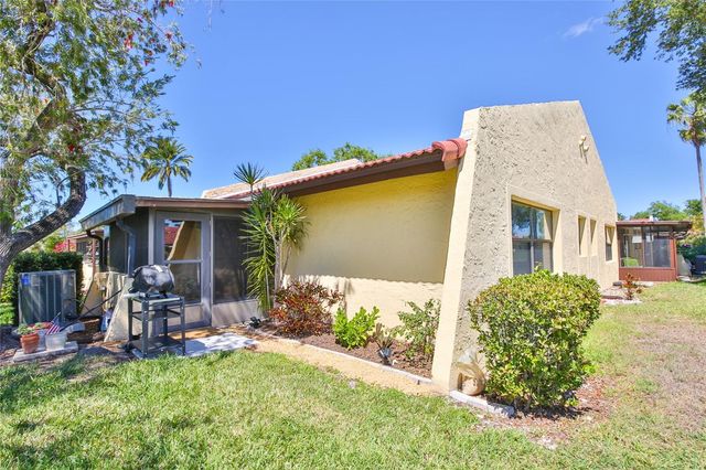 1411 57TH STREET W 1411, Bradenton, FL 34209