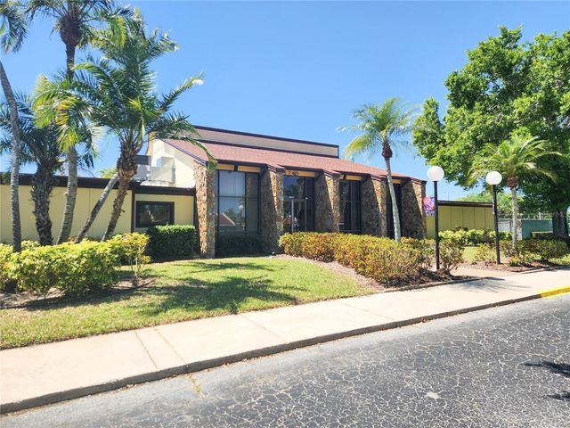 1411 57TH STREET W 1411, Bradenton, FL 34209