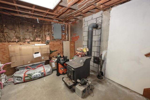 103 Saranac Drive, Nashua, NH 03062