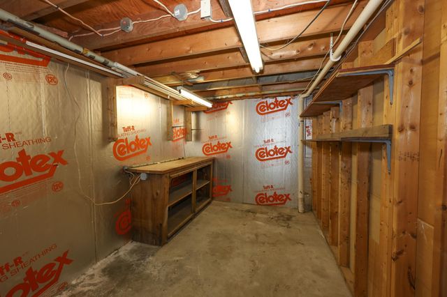 103 Saranac Drive, Nashua, NH 03062