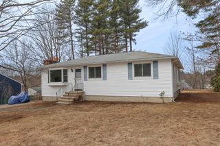 103 Saranac Drive, Nashua, NH 03062