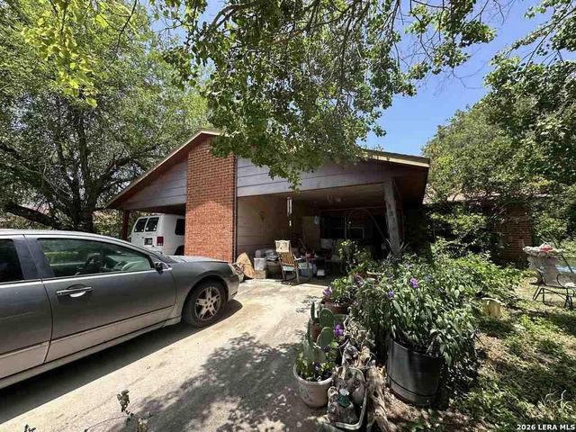 1521 Eichen, New Braunfels, TX 78130