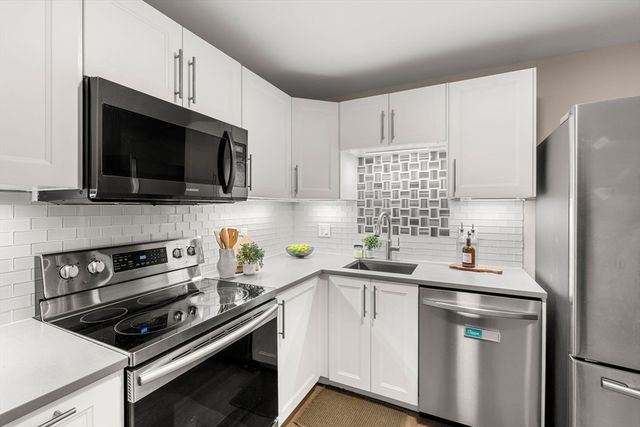 3920 Mystic Valley Pkwy 704, Medford, MA 02155