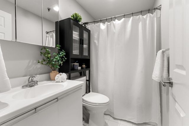 3920 Mystic Valley Pkwy 704, Medford, MA 02155