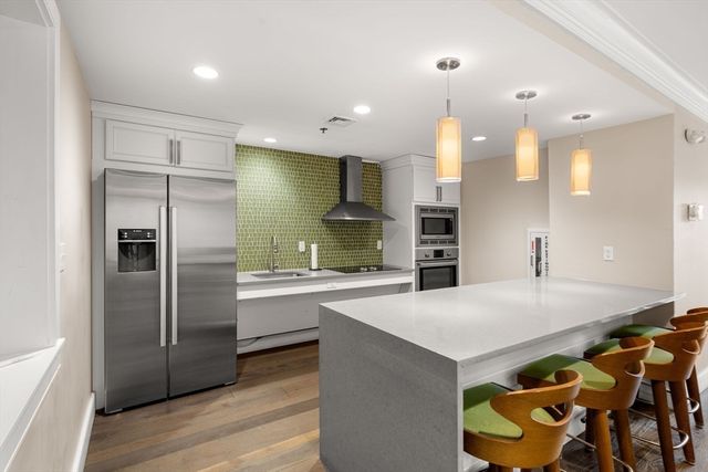 3920 Mystic Valley Pkwy 704, Medford, MA 02155