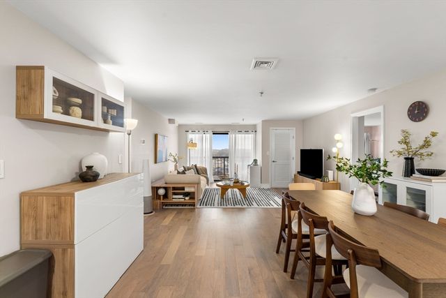 3920 Mystic Valley Pkwy 704, Medford, MA 02155