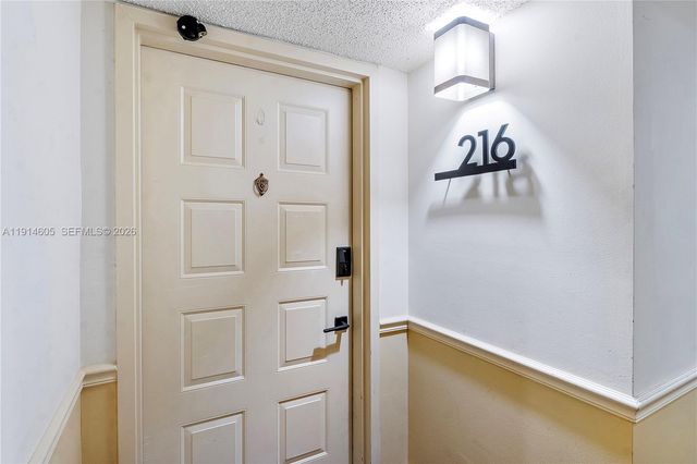 105 Lake Emerald Drive 216, Oakland Park, FL 33309