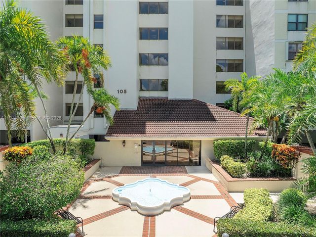 105 Lake Emerald Drive 216, Oakland Park, FL 33309