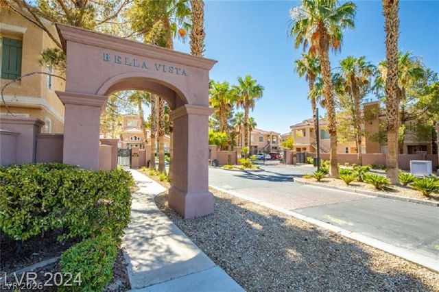 251 South Green Valley Parkway 5821, Henderson, NV 89012