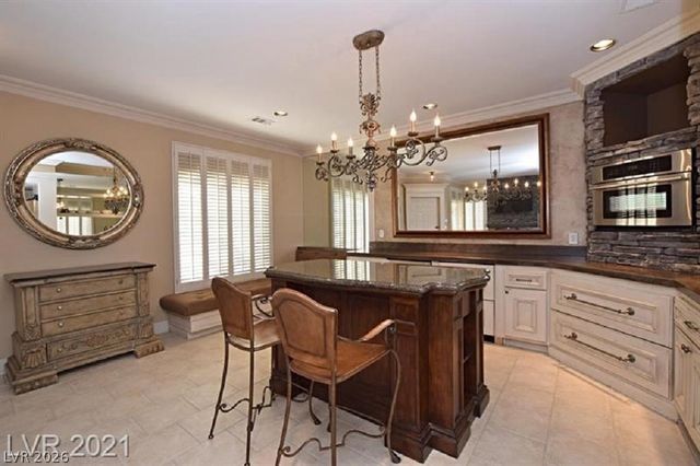 251 South Green Valley Parkway 5821, Henderson, NV 89012