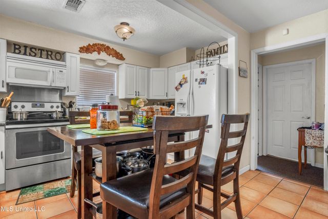 3911 Belmede Drive, Gulfport, MS 39507
