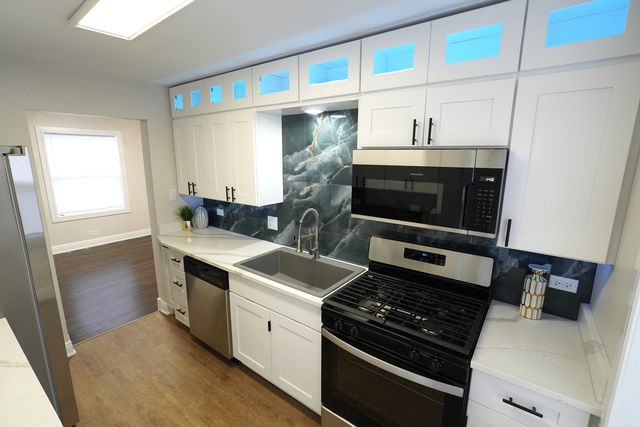 8821 S Eggleston Avenue, Chicago, IL 60620