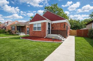 8821 S Eggleston Avenue, Chicago, IL 60620