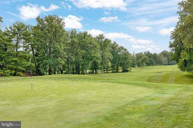 2120 GOLF COURSE DR, Reston, VA 20191