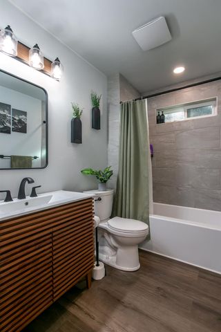 5068 Loch Leven Dr, Pollock Pines, CA 95726