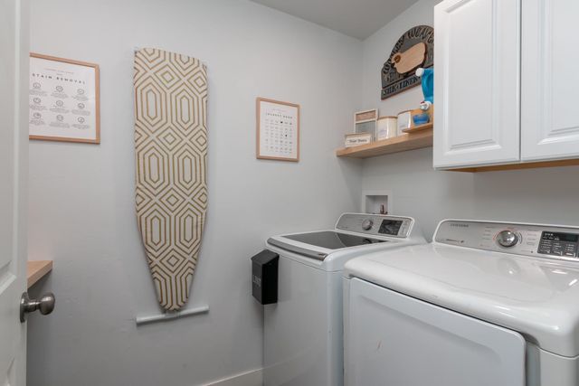 5068 Loch Leven Dr, Pollock Pines, CA 95726