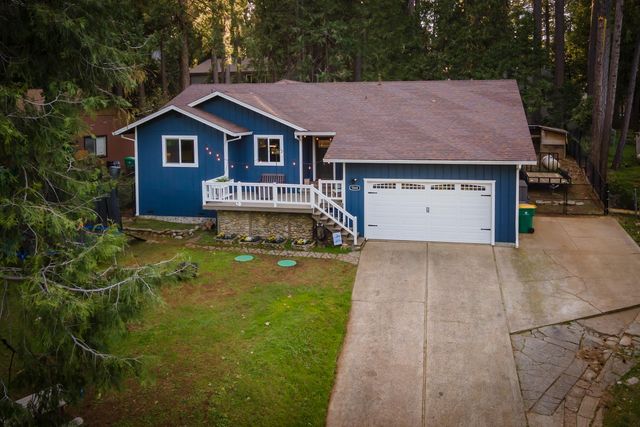 5068 Loch Leven Dr, Pollock Pines, CA 95726
