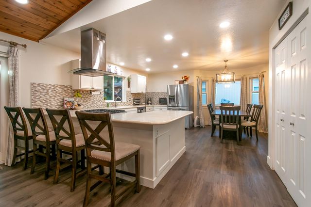 5068 Loch Leven Dr, Pollock Pines, CA 95726