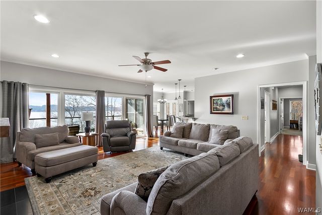 15770 Edwardian, Northport, AL 35475