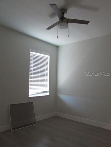 10 FISHER LOOP, Ocklawaha, FL 32179