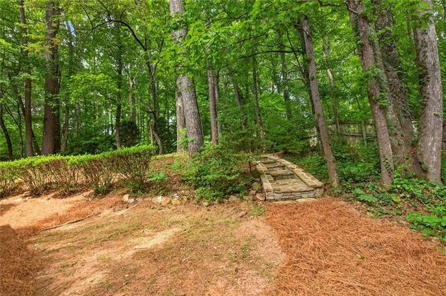3225 Chippewa Run NW, Kennesaw, GA 30152