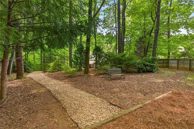 3225 Chippewa Run NW, Kennesaw, GA 30152
