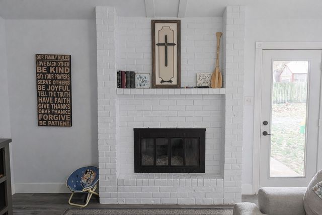 211 W Mcafee Drive, Mabank, TX 75147