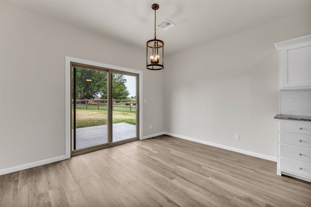 8542 Spring Creek Lane, Claremore, OK 74019