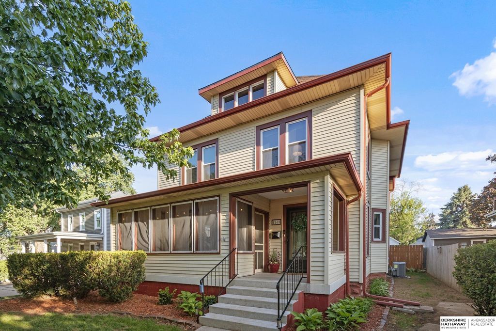 1865 Grant Street, Blair, NE 68008