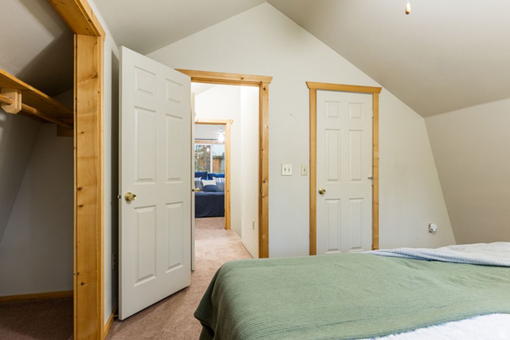 Image 18 of property listing at 1250 N PIUTE DR, Kanab, UT 84741