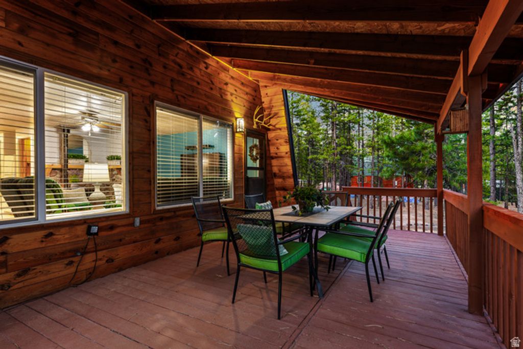 Image 22 of property listing at 1250 N PIUTE DR, Kanab, UT 84741