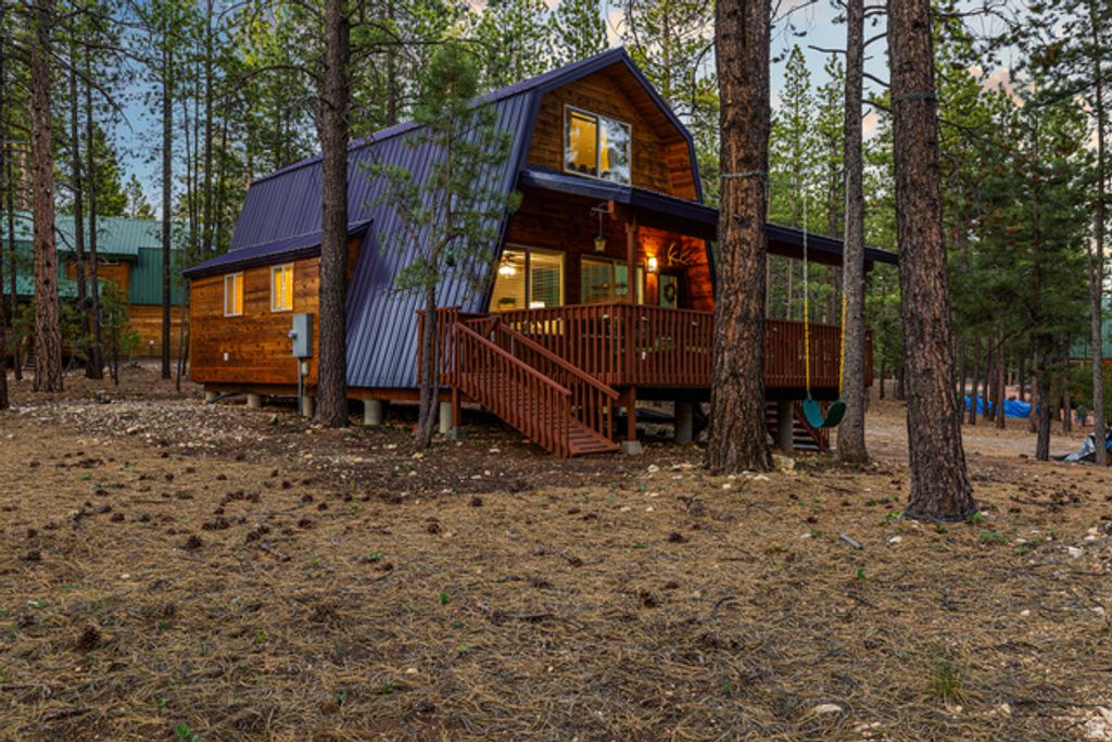 Image 23 of property listing at 1250 N PIUTE DR, Kanab, UT 84741