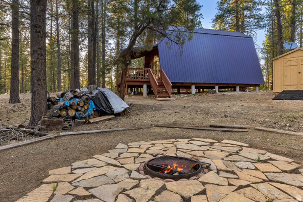 Image 4 of property listing at 1250 N PIUTE DR, Kanab, UT 84741