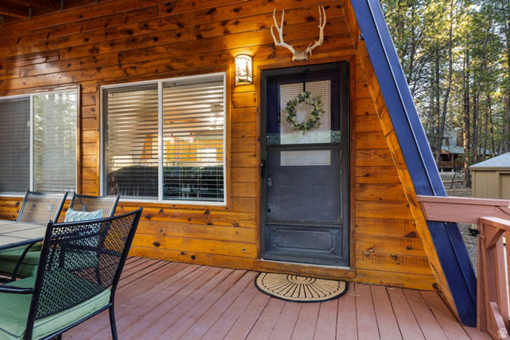 Image 8 of property listing at 1250 N PIUTE DR, Kanab, UT 84741