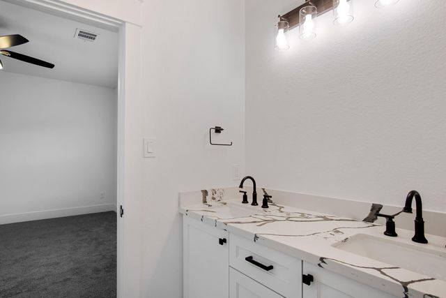 11037 Bois D Arc Street, La Porte, TX 77571