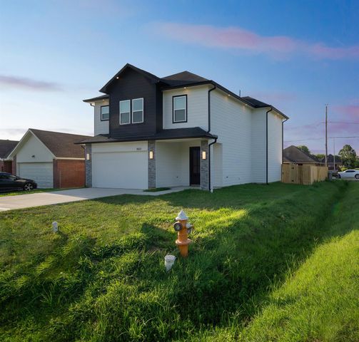 11037 Bois D Arc Street, La Porte, TX 77571