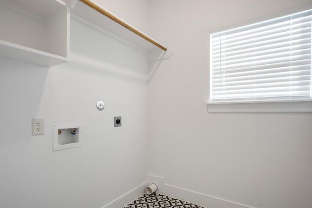 11037 Bois D Arc Street, La Porte, TX 77571