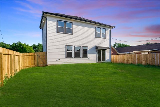 11037 Bois D Arc Street, La Porte, TX 77571